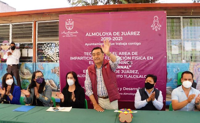 Construyen-techumbres-escolares-en-Almoloya-de-Juarez