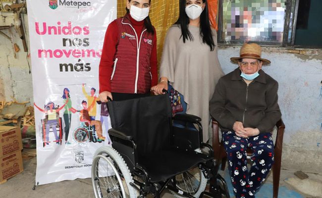 Entrega-Metepec-equipo-para-movilidad-de-adultos-mayores